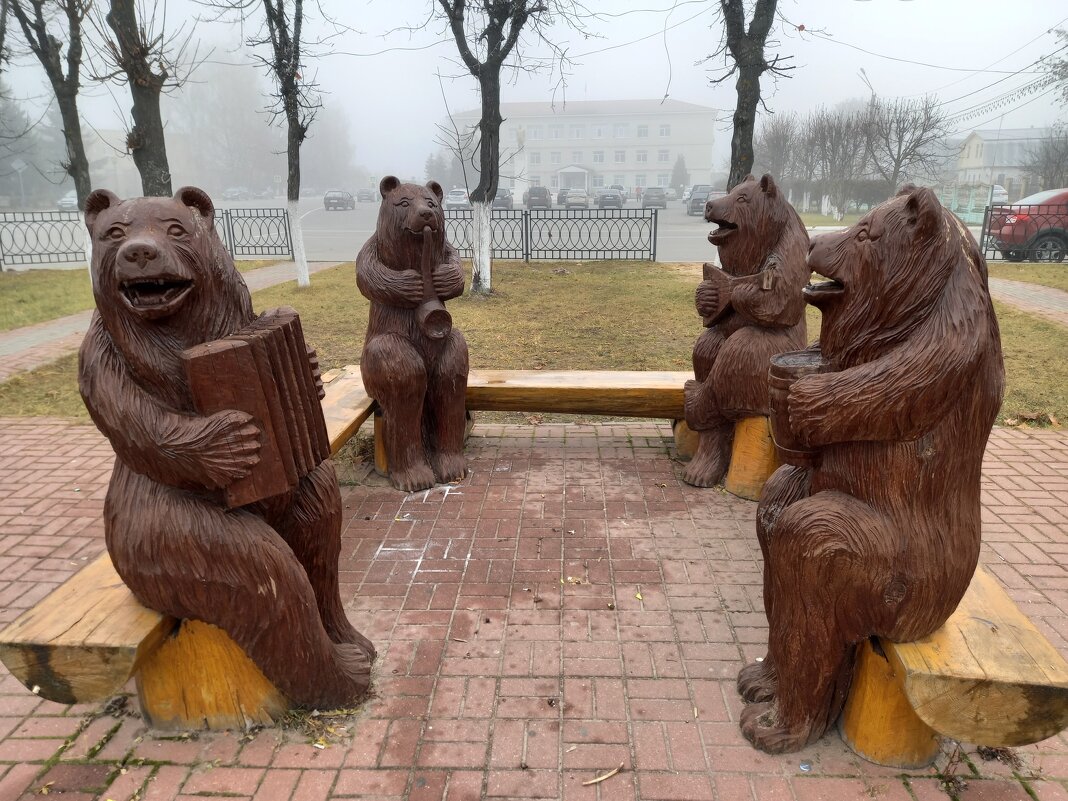 Медведи в городе Спас-Клепики - Tarka 