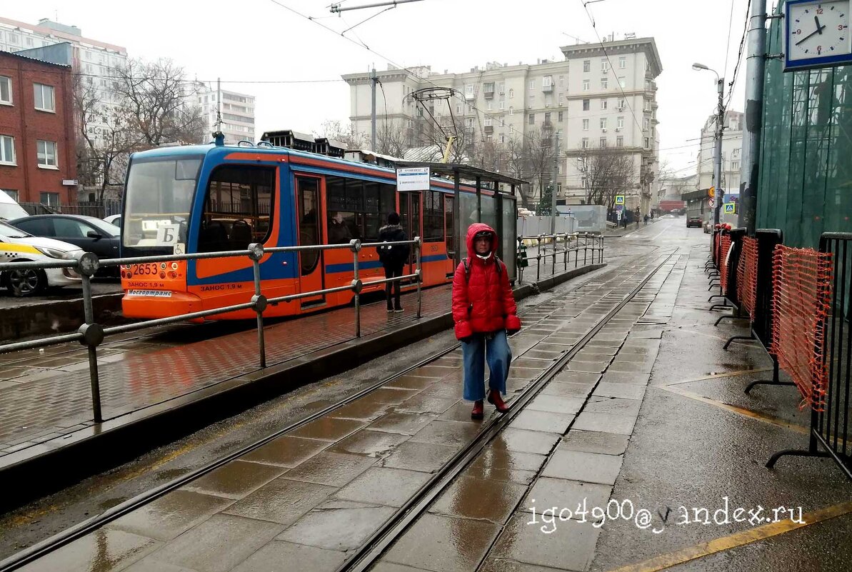 Москва   осенняя  .... Репортажная...из  Серии __Фото  для потомков... - Игорь Пляскин