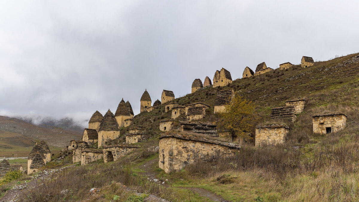 Панорама Города мёртвых (Северная Осетия). Кавказ. Россия - Павел Сытилин