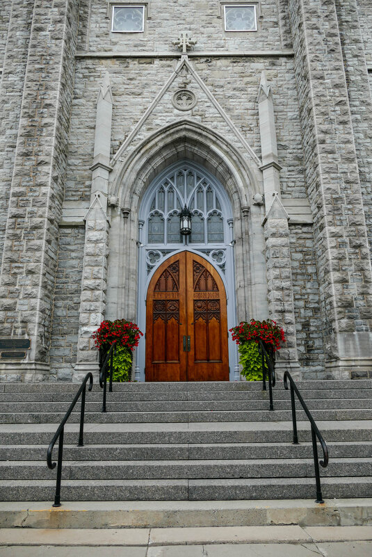 Главный вход в Собор Св. Марии (1848 г.), г. Кингстон, Канада - Юрий Поляков