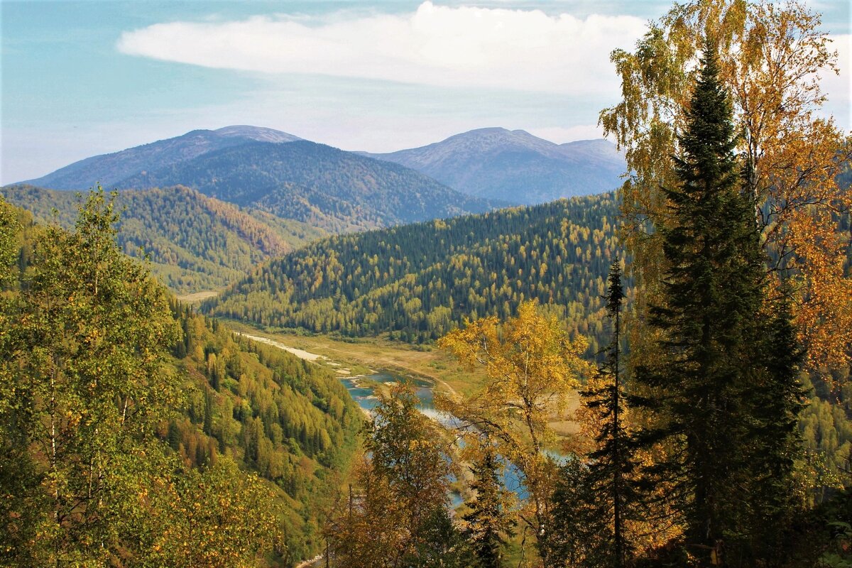 Речная долина в сентябре - Сергей Чиняев 