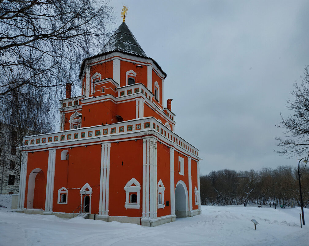 * * * - Андрей Лукьянов