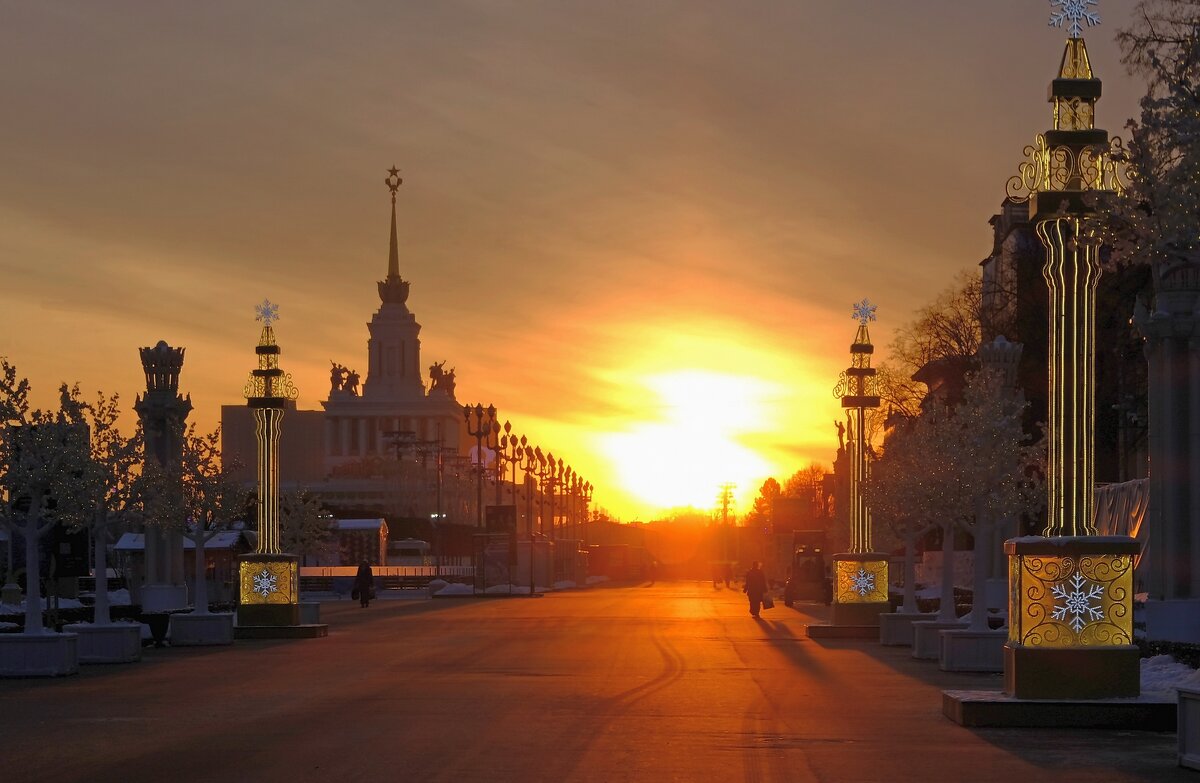 Восход солнца в декабре - Александр Орлов