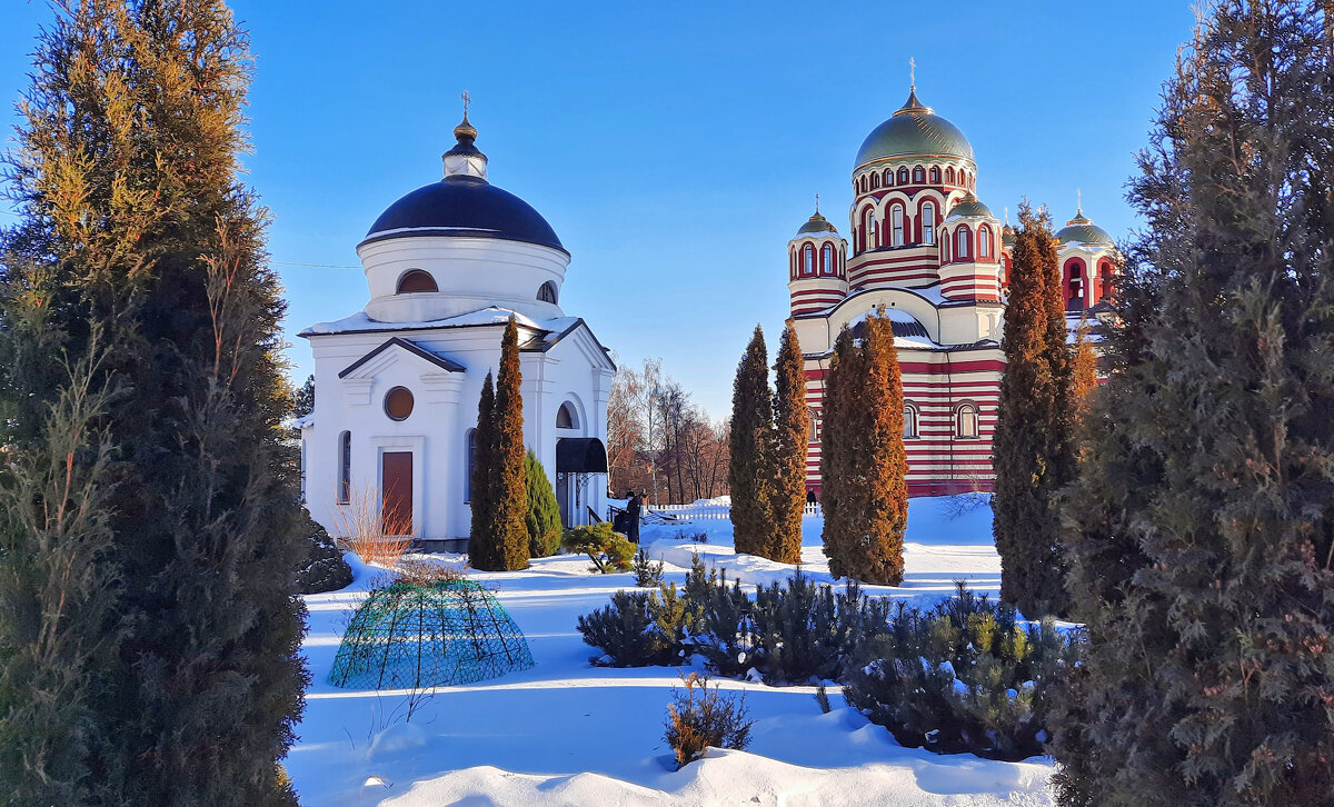 Свято-Успенский мужской монастырь - Елена Кирьянова