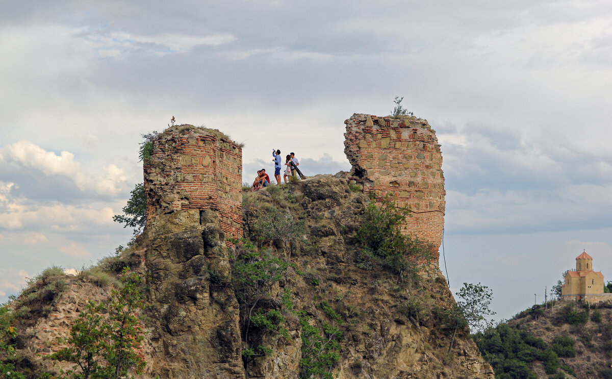Стены крепости в Тбилиси - skijumper Иванов