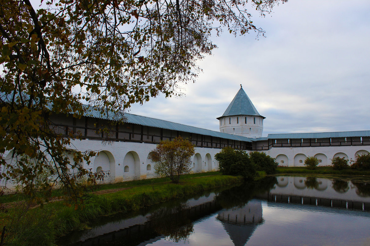 Спасо-Прилуцкий монастырь - Лидия Вихарева