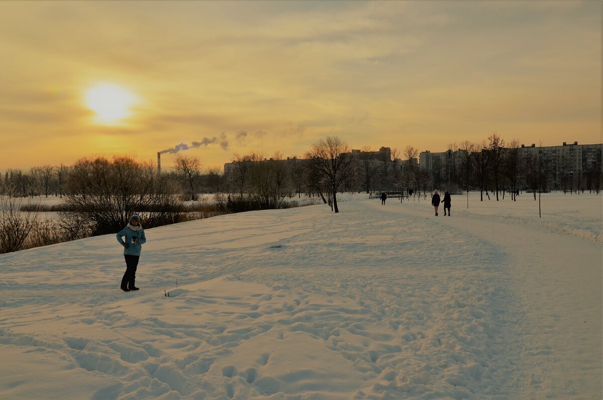 Дивный свет зимнего вечера... - Sergey Gordoff