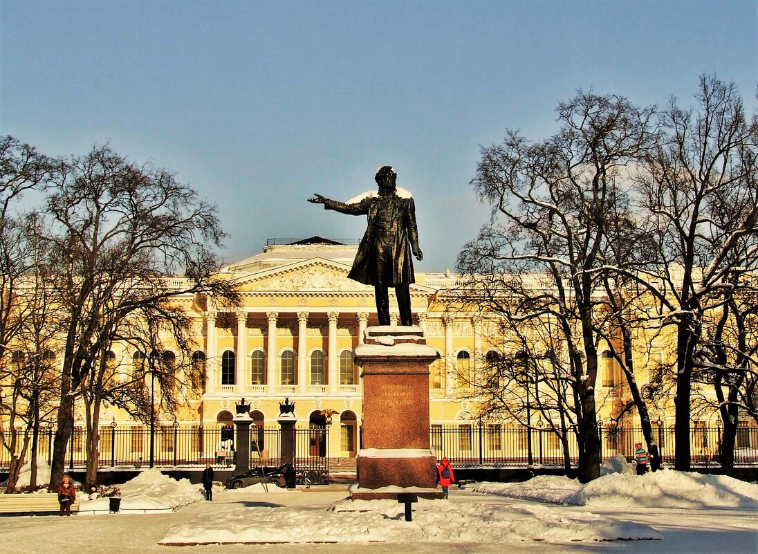 Памятник А.С.Пушкину на Площади Искусств - Aida10 