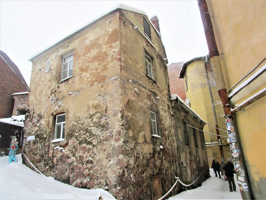 Самый старый жилой дом в России. ... Выборг. - ЛЮДМИЛА 