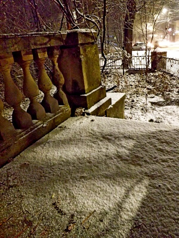 УФ!)  Ночной  снежок валит... - Евгений 