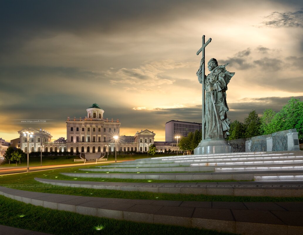 Памятник Владимиру Великому - Артём Мирный / Artyom Mirniy