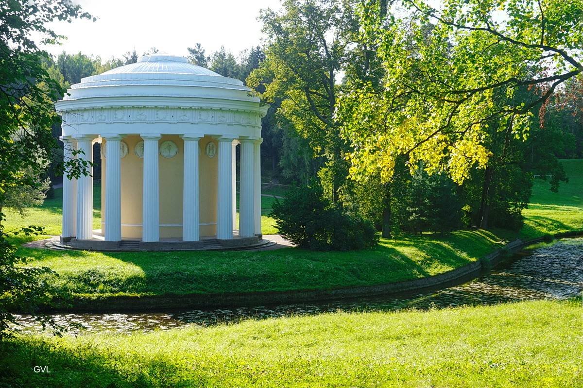 В Павловском парке петербурга. - Галина 