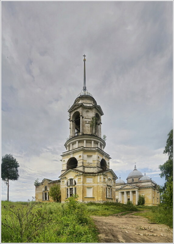 Спасская церковь-колокольня и Борисоглебский собор - Татьяна repbyf49 Кузина