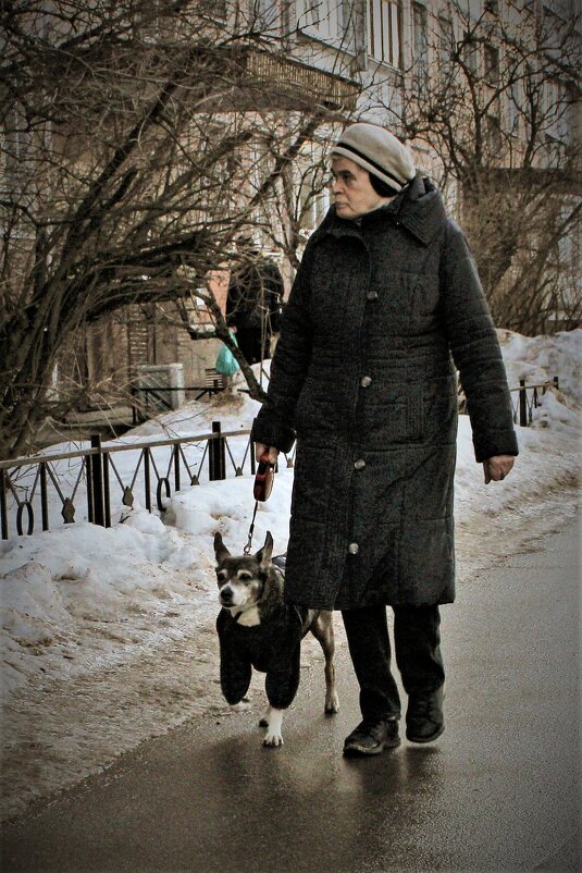 Женщина с собачкой - Yurij Katkov