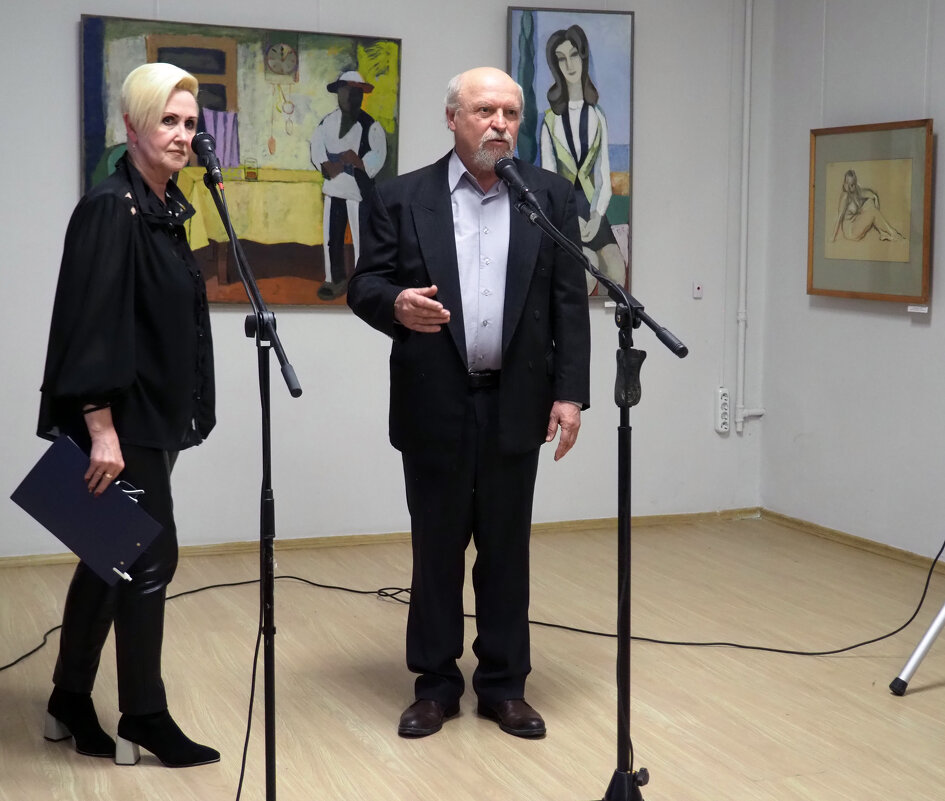 В Брянске в ГВЗ открылась выставка двух художников Алдошина и Надеина - Евгений 