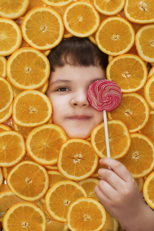Девочка в апельсинах - Голицына Любовь 