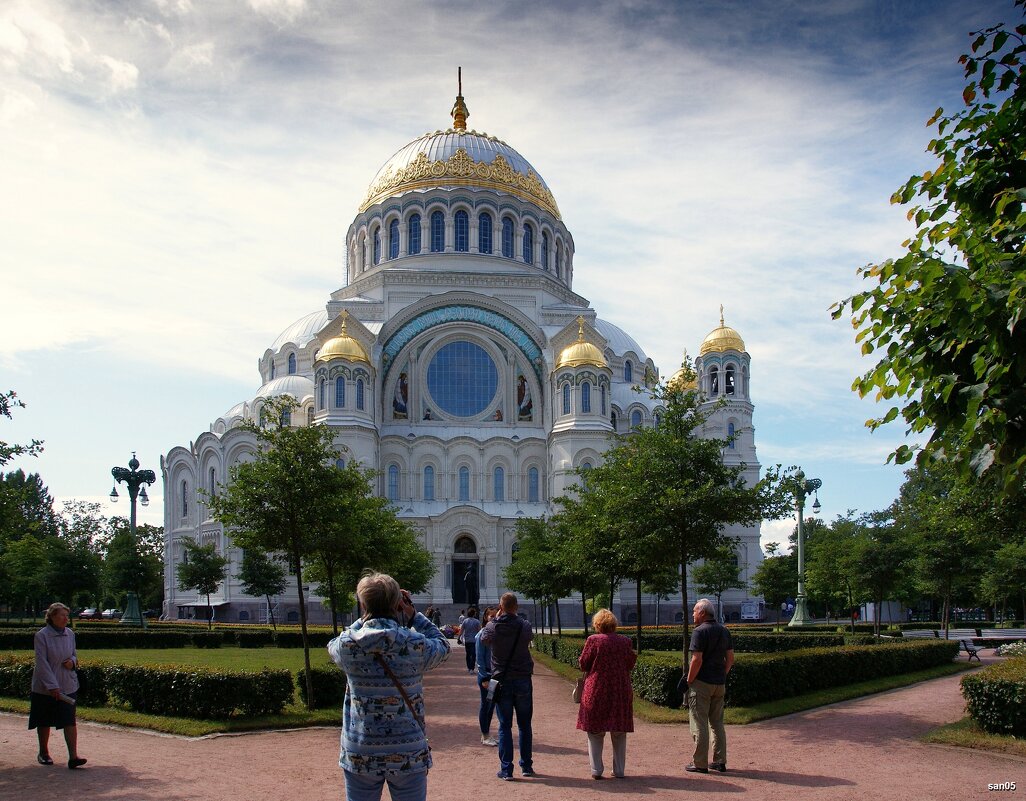 Арка на морском соборе Кронштадта