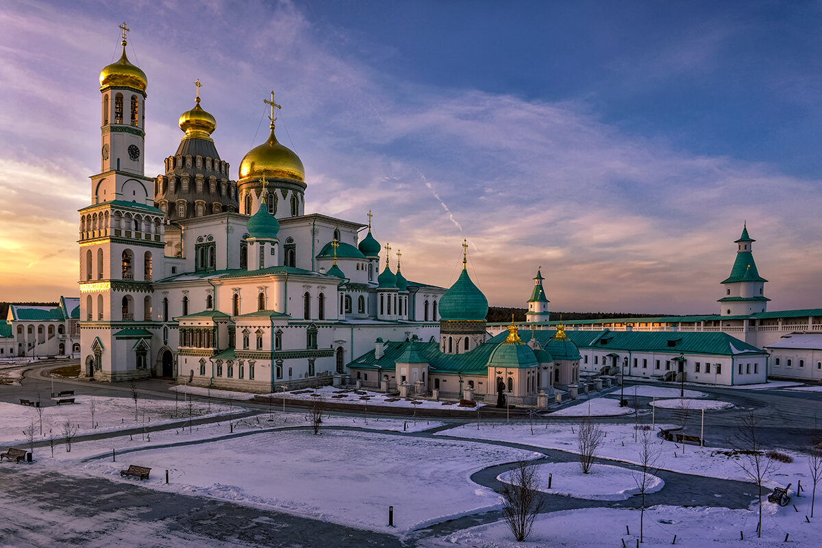 Воскресенский собор Новоиерусалимского монастыря Архитектор