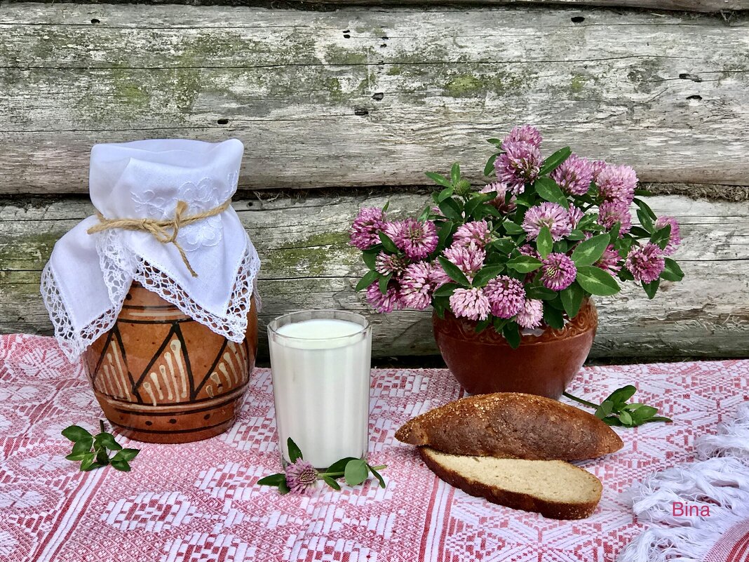 Молоко,горбушка хлеба) хорошо в деревне летом! - Альбина 