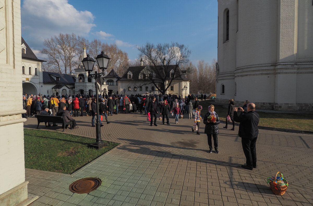 В Страстную Суботу - юрий поляков