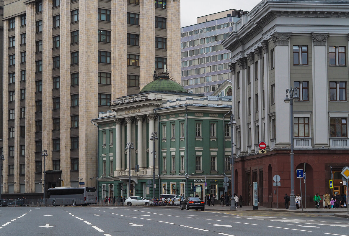 Уголок Москвы - юрий поляков