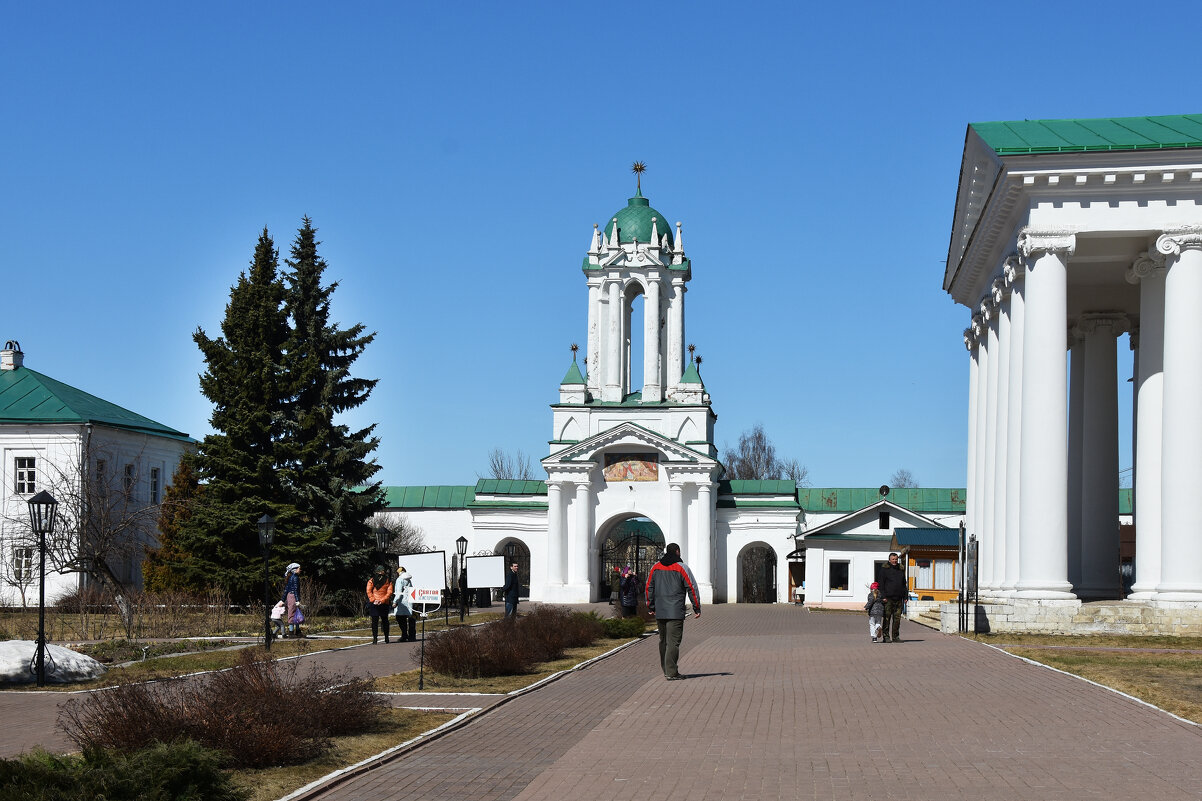 Ярославская область. Ростов Великий. - Наташа *****