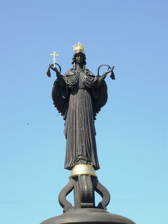 Памятник Екатерине в Краснодаре - Вера Щукина