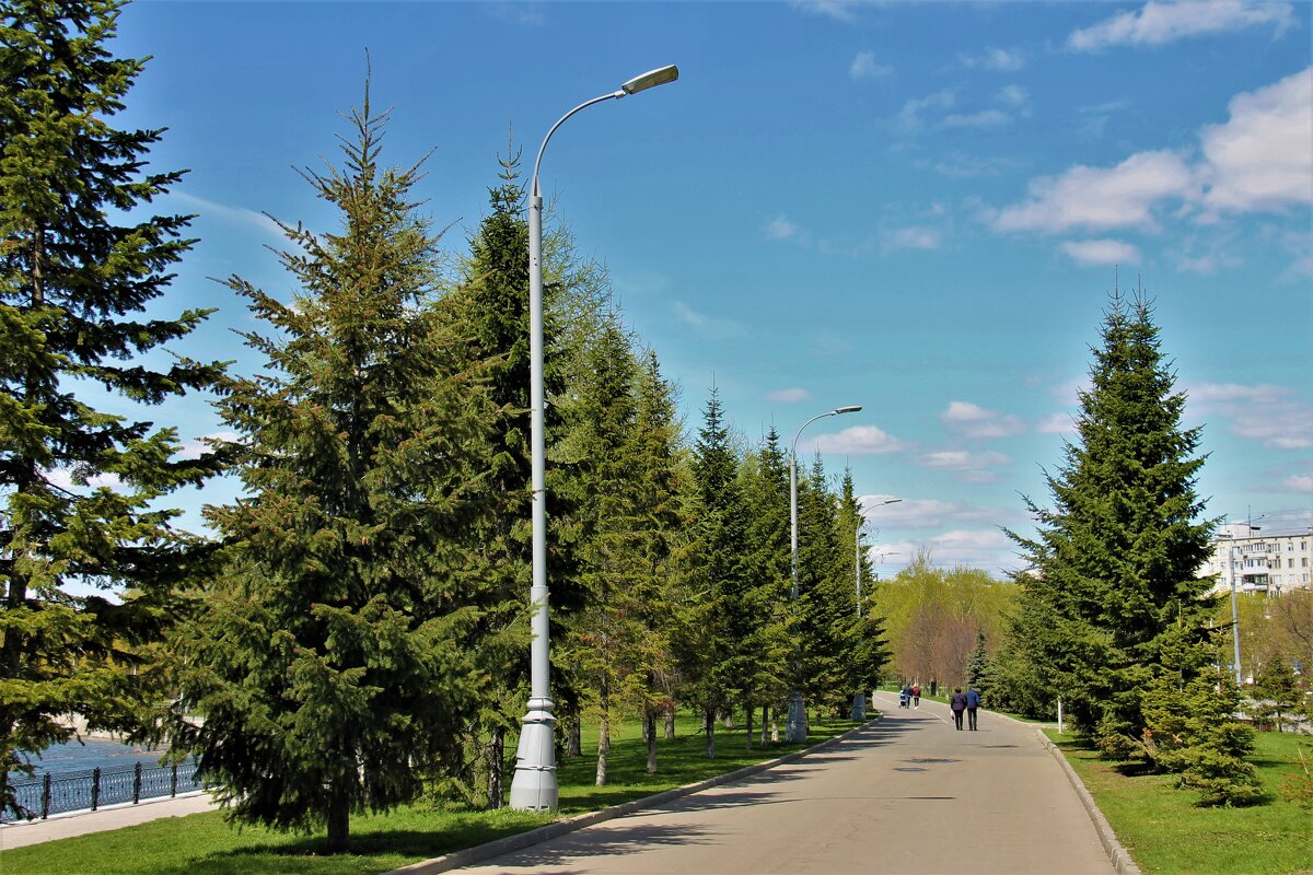 МАЙ В ГОРОДЕ - Валентина 