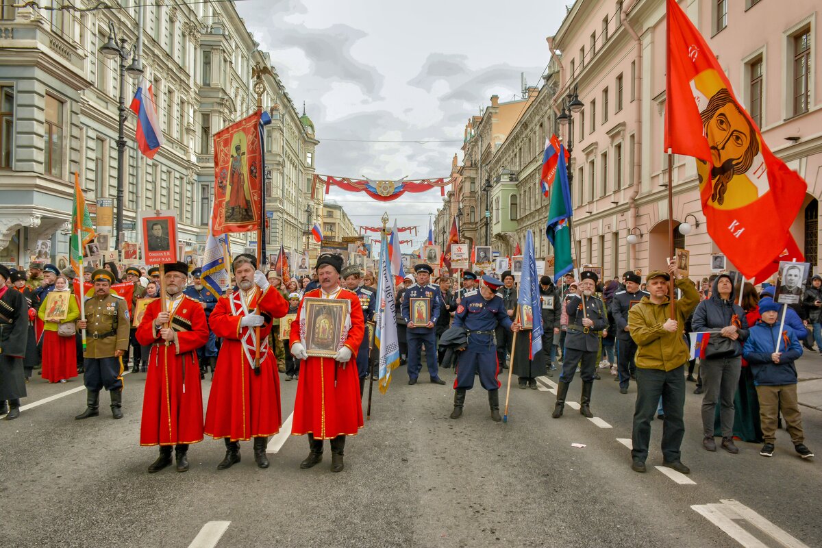 Бессмертный  Полк, Санкт- Петербург,   9 мая - Владимир Иванов ( Vlad   Petrov)