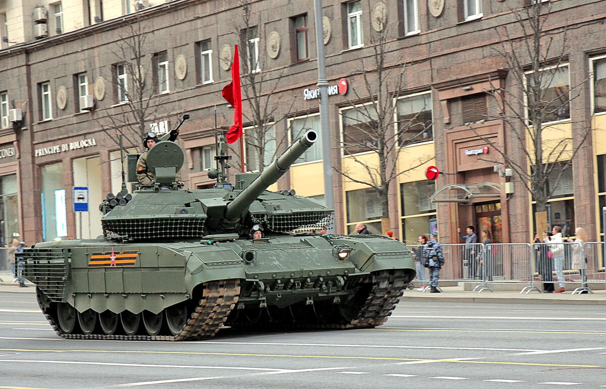 Основной боевой танк семейства Т-72. - Nina Karyuk