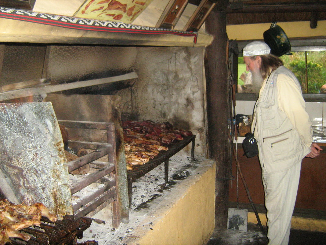 Печь для жарки мяса в Аргентине (Эстанция Санта Мария) - Светлана 
