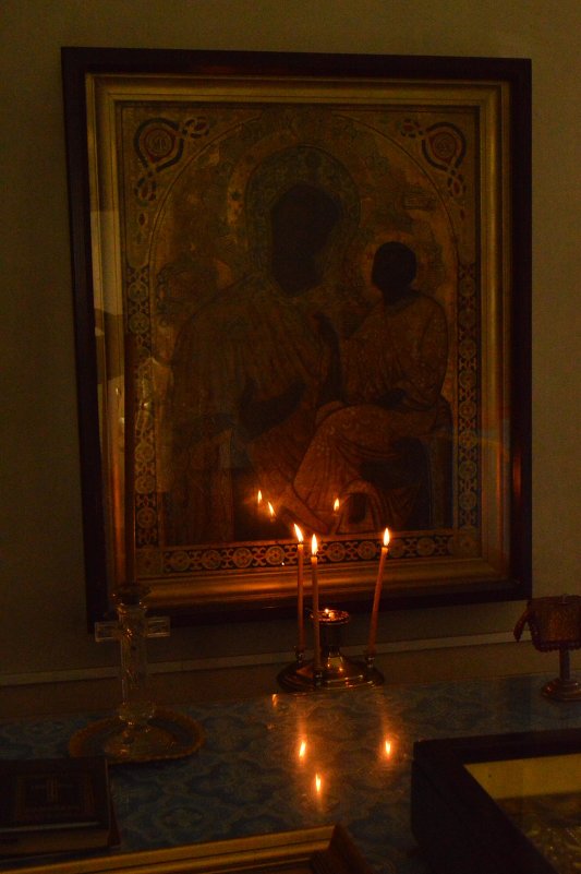 Икона, свечи, лампада. - Sergey Serebrykov