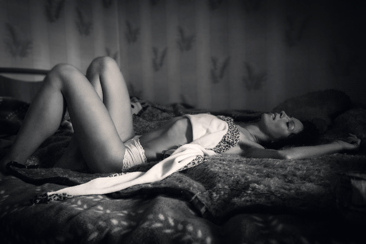 on the bed - Антон Кравцов