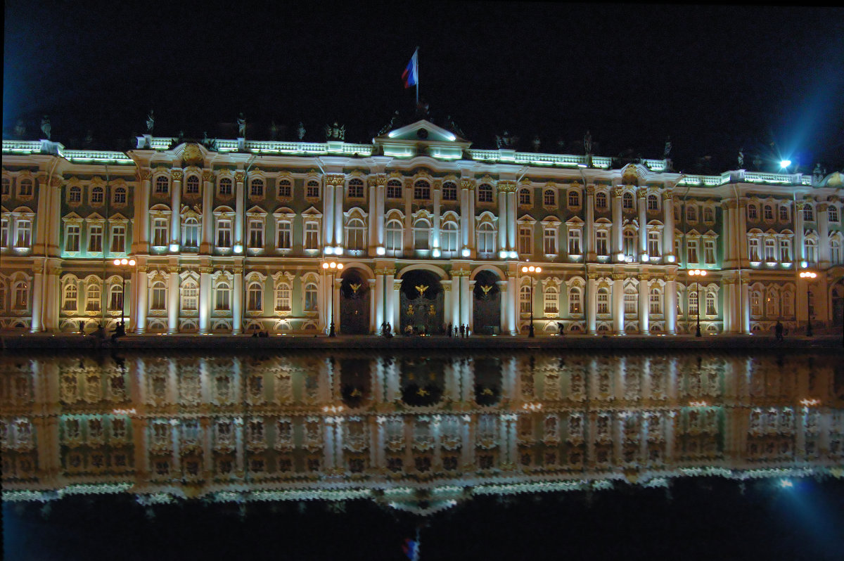 Зимний дворец ночью - Игорь Шипов