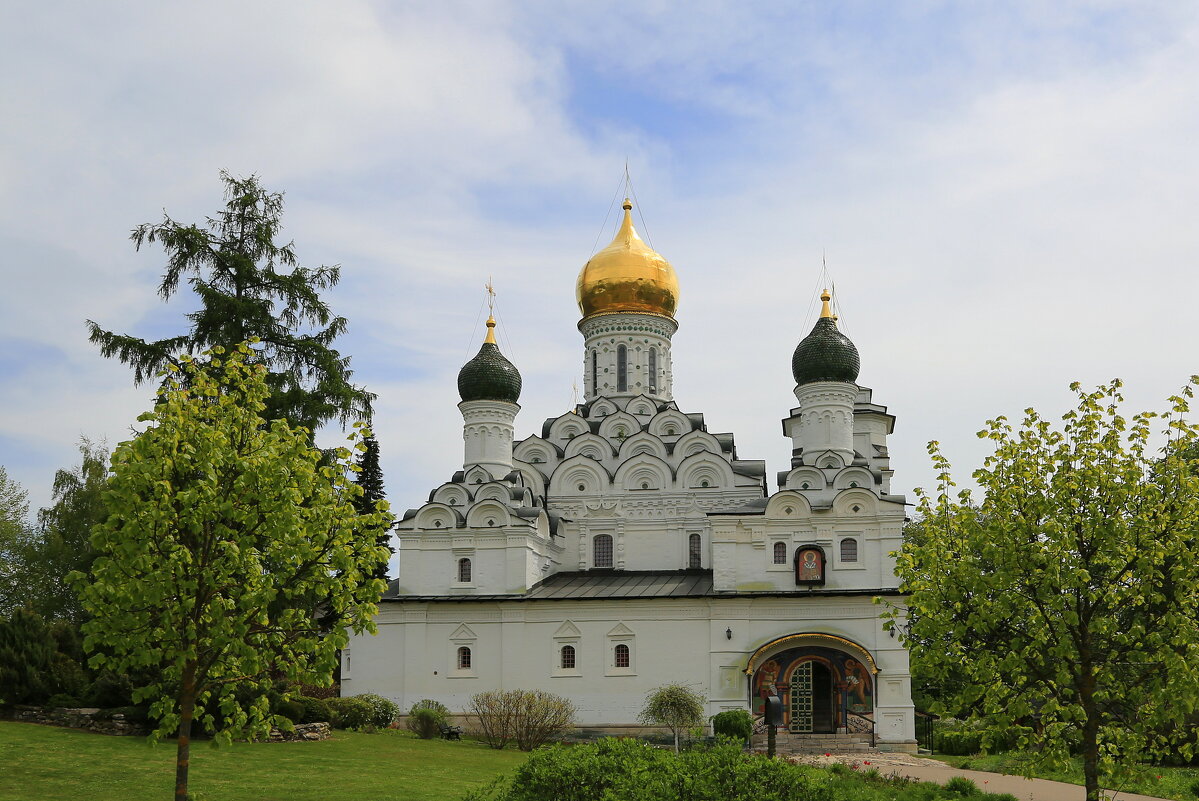 Никольская церковь в селе Никольском–Урюпино - Юрий Моченов