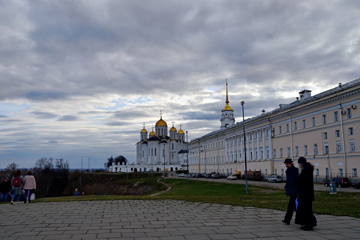 *** - Дмитрий Лупандин