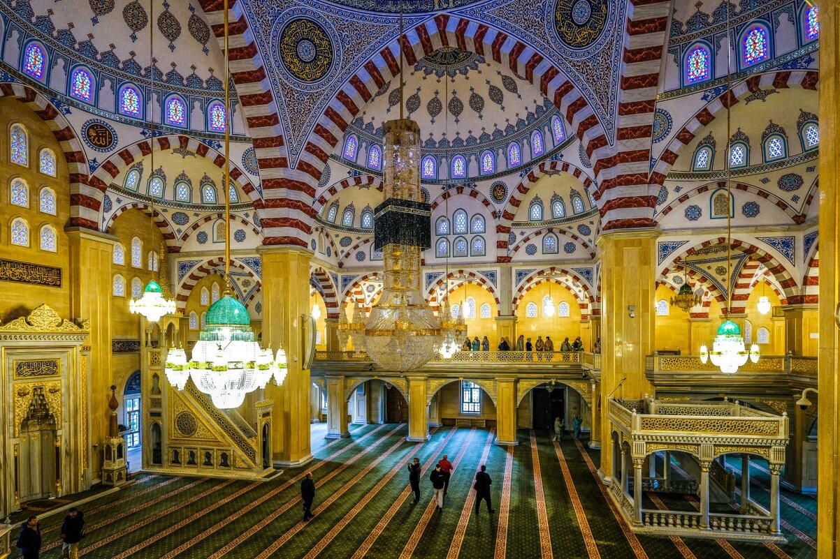 Интерьер мечети Сердце Чечни - Георгий А