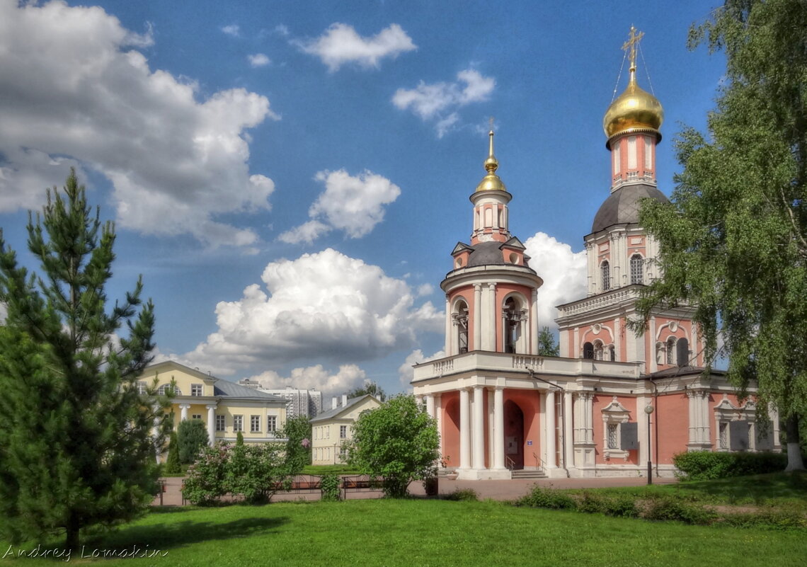 храм Живоначальной Троицы в Свиблове - Andrey Lomakin
