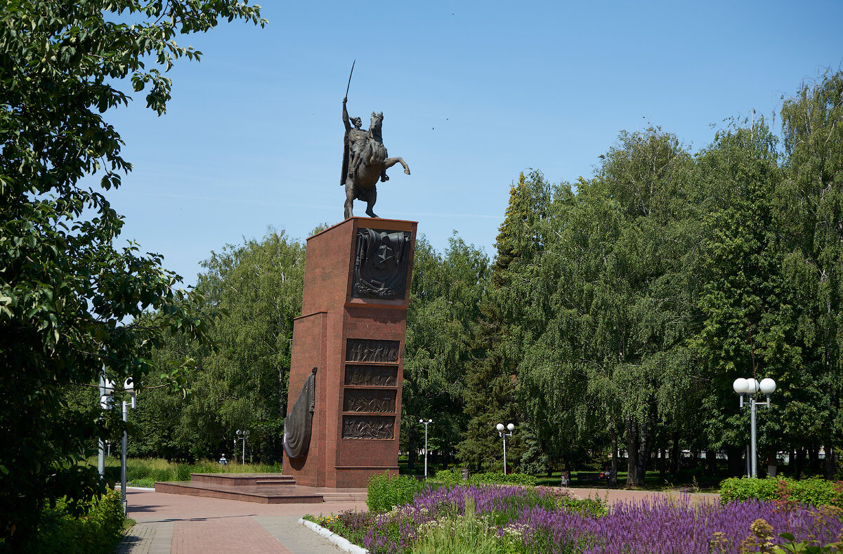 Памятник В.И. Чапаеву в Чебоксарах - Олег Манаенков
