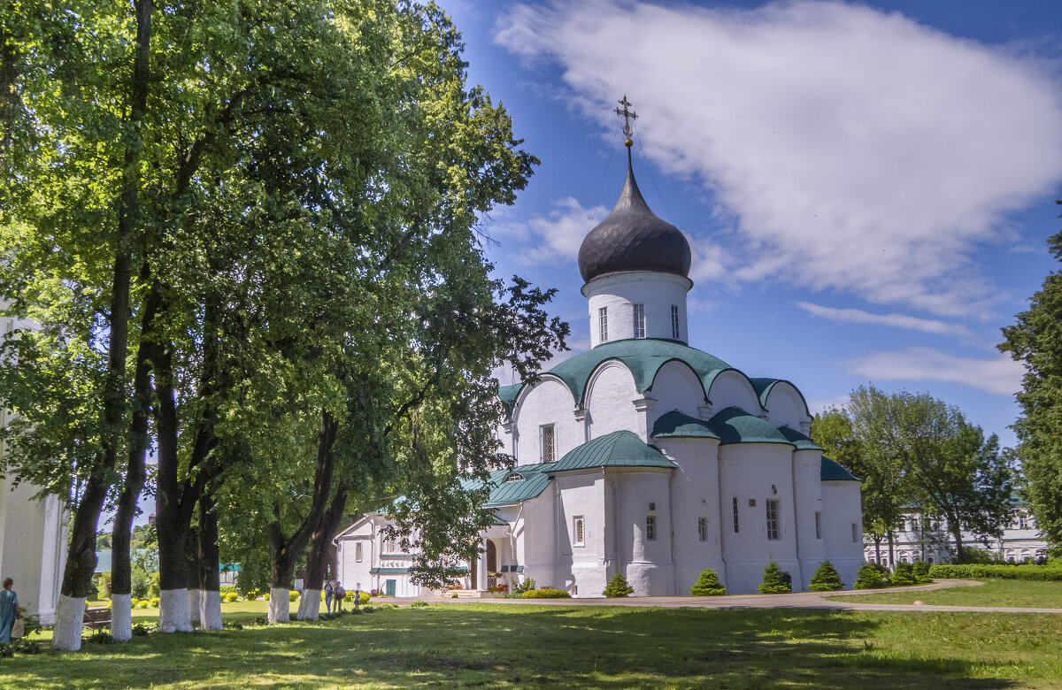 В Александровской Слободе, Троицкий собор - Сергей Цветков