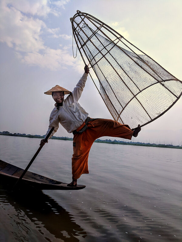 Рыбак на озере Инле, Бирма - Олег Ы