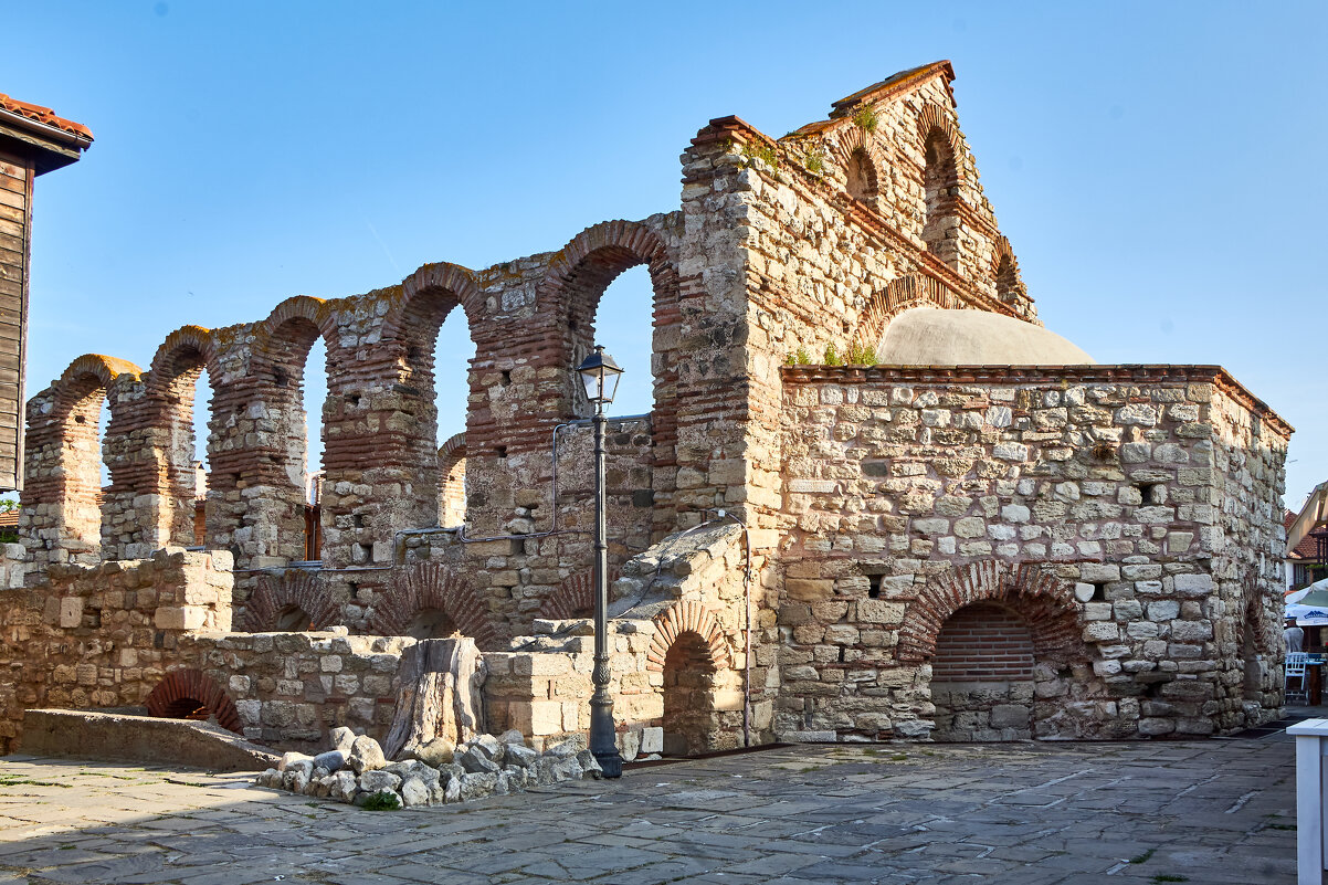 Руины древнего храма в Несебре - Алексей Р.