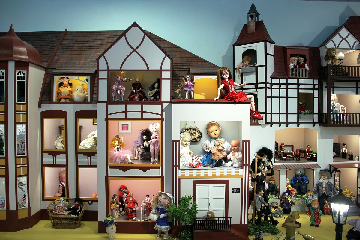в музее кукол - Ольга 
