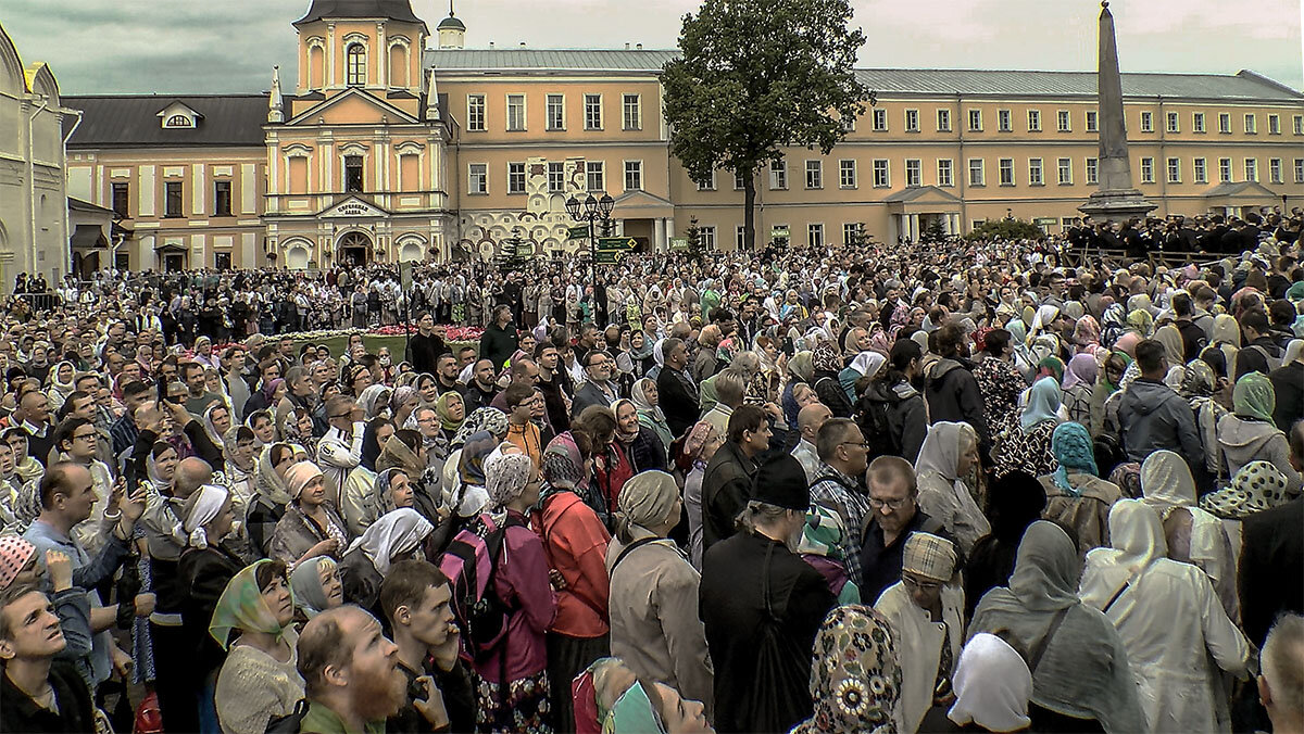 Поздняя литургия на Соборной площади Троице-Сергиевой лавры 18 июня 2022 г. - Игорь Олегович Кравченко