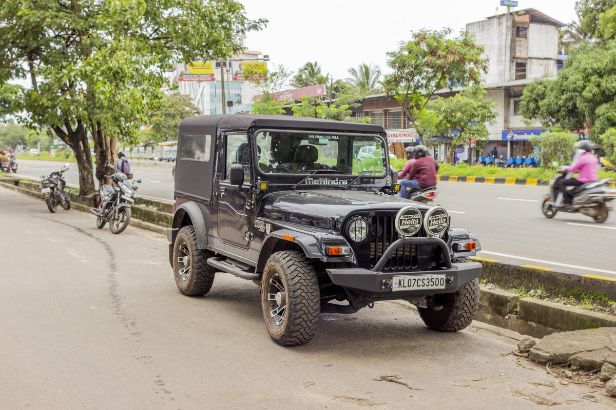 Mahindra Komodo