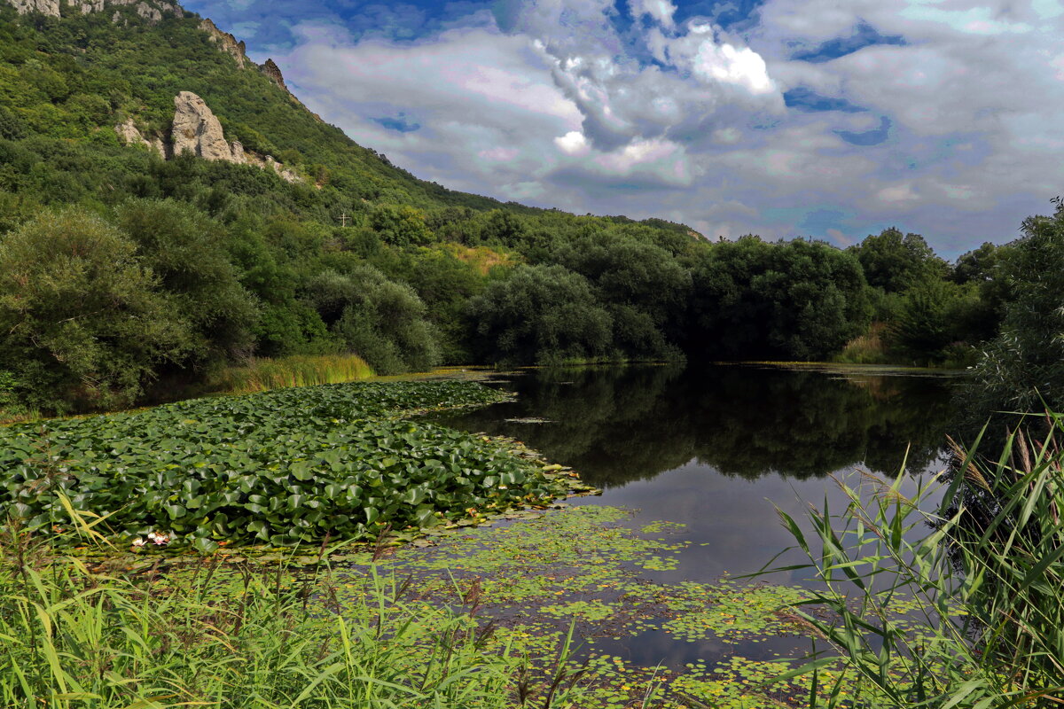 Колдовское озеро и горный кряж - M Marikfoto