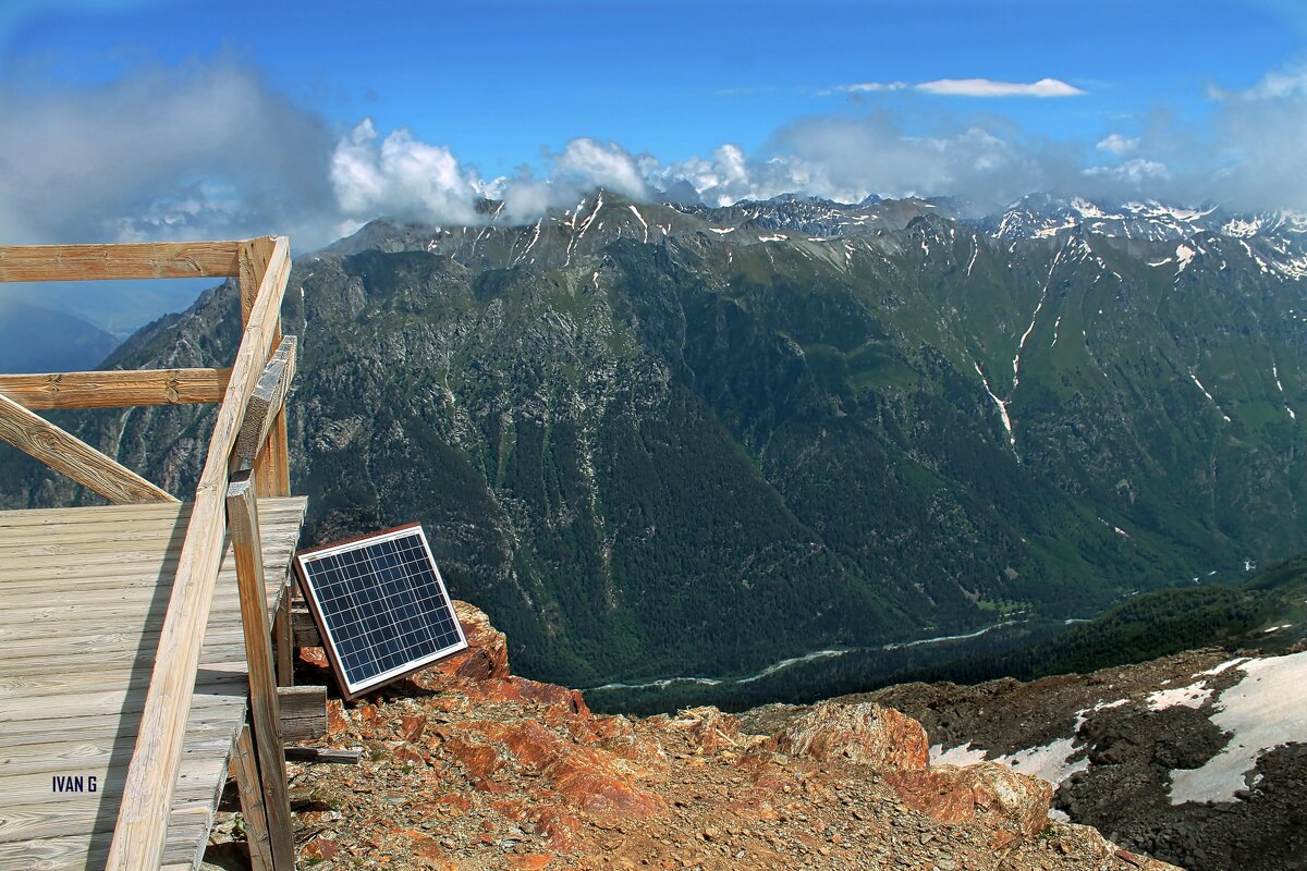 Солнечная технология(из серии про горы Кавказа) - Ivan G