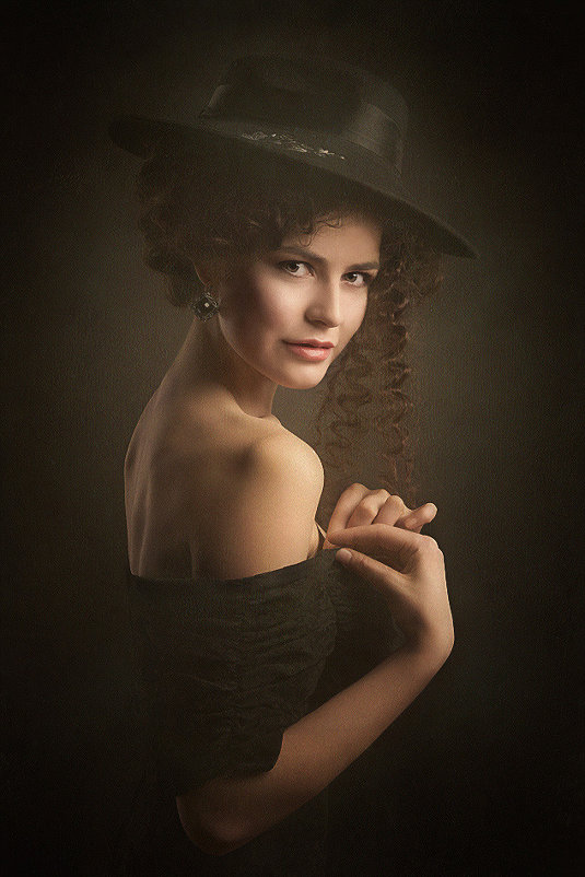 Portrait in a hat... - Михаил Смирнов