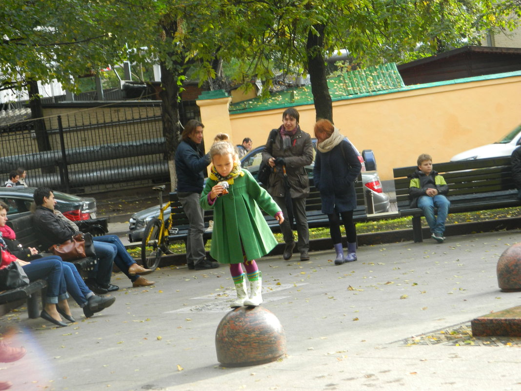 девочка на шаре - Галина 