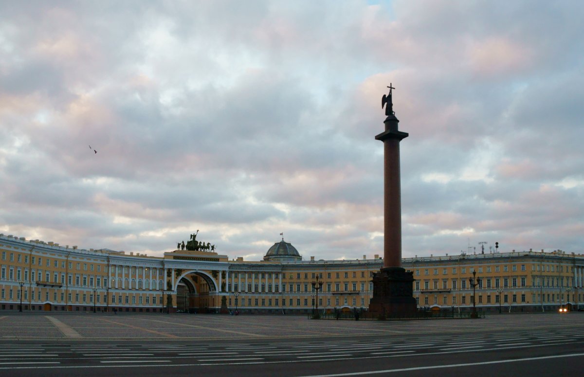 Утро на площади - Панова Ольга